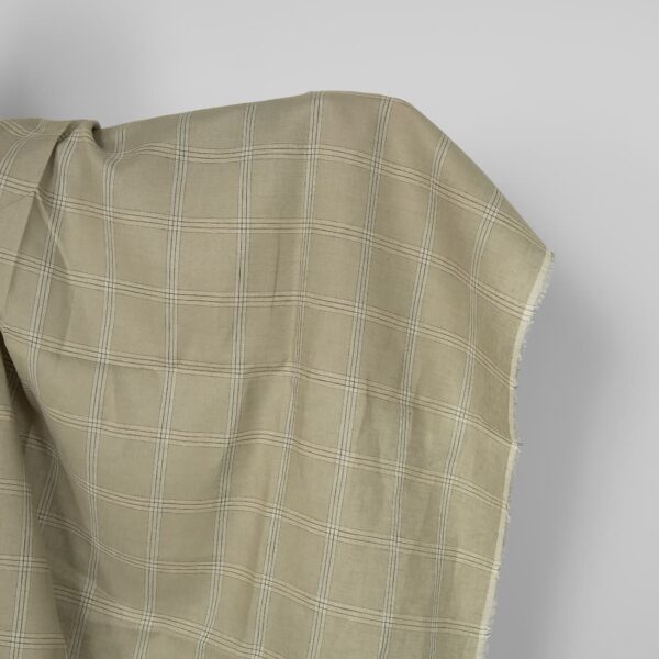 Tela de lino a cuadros verde-beige