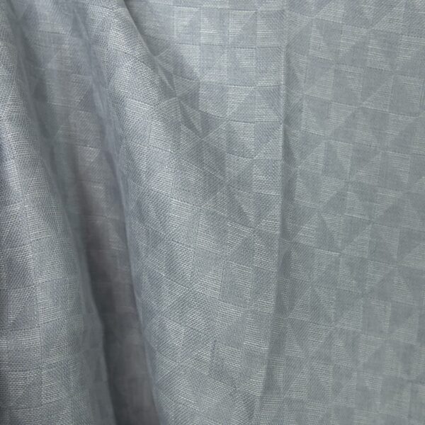 Tela de lino jacquard gris estampado de triángulos - Imagen 4