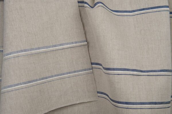 Tejido de lino y algodón gris con rayas azules - Imagen 2