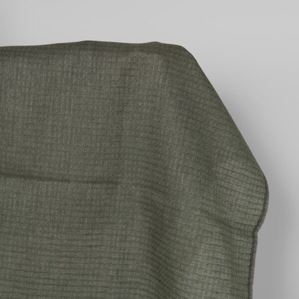 Tejido de lino gris oscuro y estampado de rombos verdes