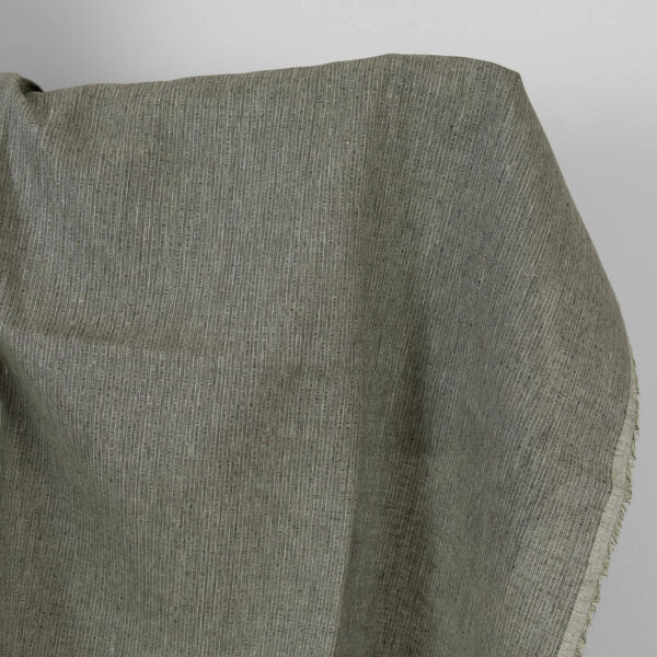 Tela de lino verde-negro estampado de rayas pequeñas - Imagen 2