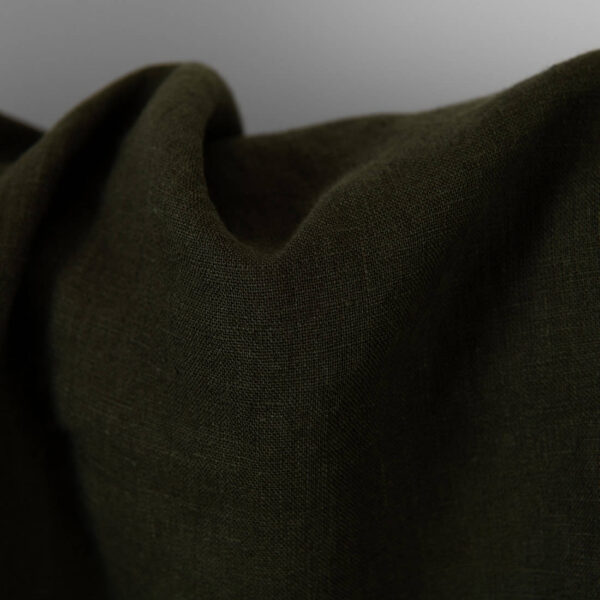 Tejido de lino verde musgo oscuro lavado - Imagen 3
