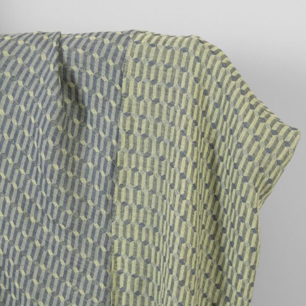 Tejido de lino gris amarillo estampado geométrico lavado