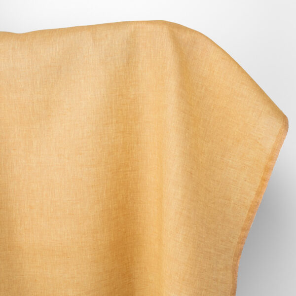 Tejido de lino amarillo claro y mezcla de arcilla