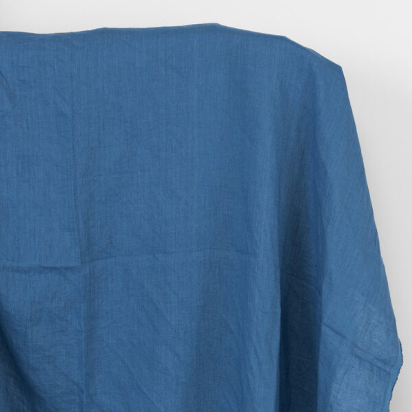 Tejido de lino liso azul medio, lavado